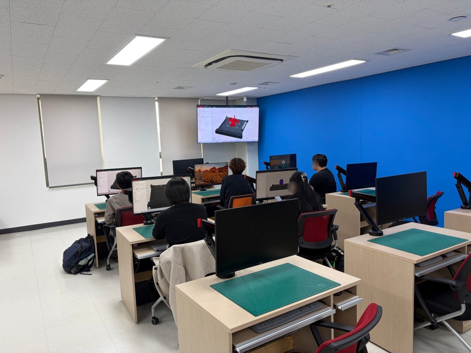 ece303ce52d98478fea7e3978583ed21_1777430150_1025.jpg